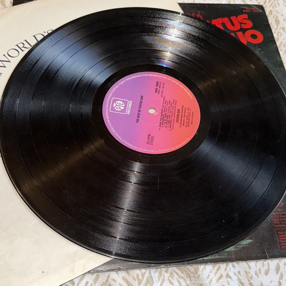 Vintage Status Quo Vinyl Record - Picture 11 of 12